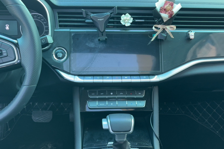 中国重汽VGV VGV U70 2020款 1.5T 自动智享精英版 7座局部细节16