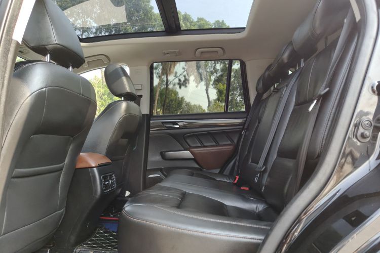 广汽传祺 传祺GS7 2017款 320T 两驱豪华智联型局部细节22