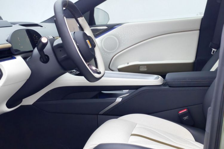 极氪007GT 2025款 后驱智驾版 75kWh中控内饰7011