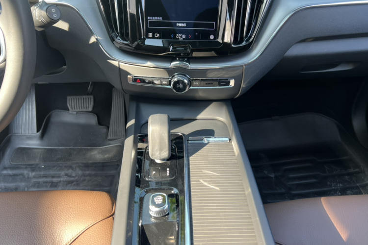 沃尔沃XC60 2023款 B5 四驱智逸豪华版局部细节18