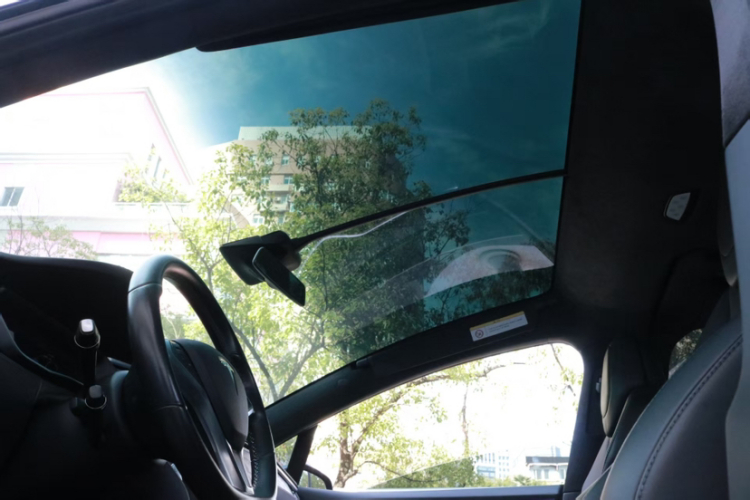 特斯拉 2017款 Model X 100D 长续航版局部细节9004