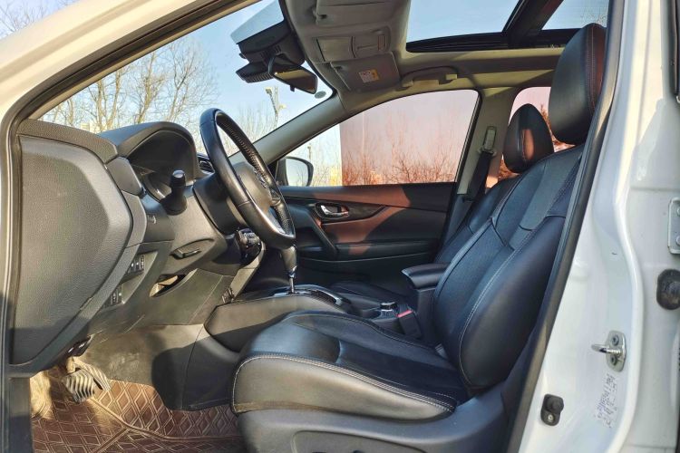 日产 奇骏 2021款 2.5L CVT 4WD XL ITS豪华纪念版中控内饰7002