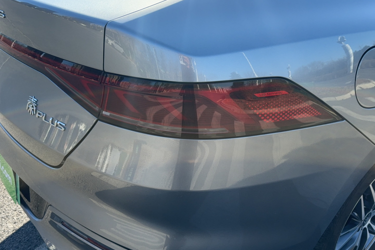 比亚迪 秦PLUS 2021款 DM-i 120KM 旗舰型车身外观6015