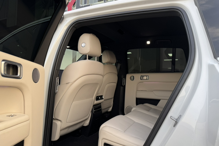 理想汽车 理想L7 2023款 Pro中控内饰7001