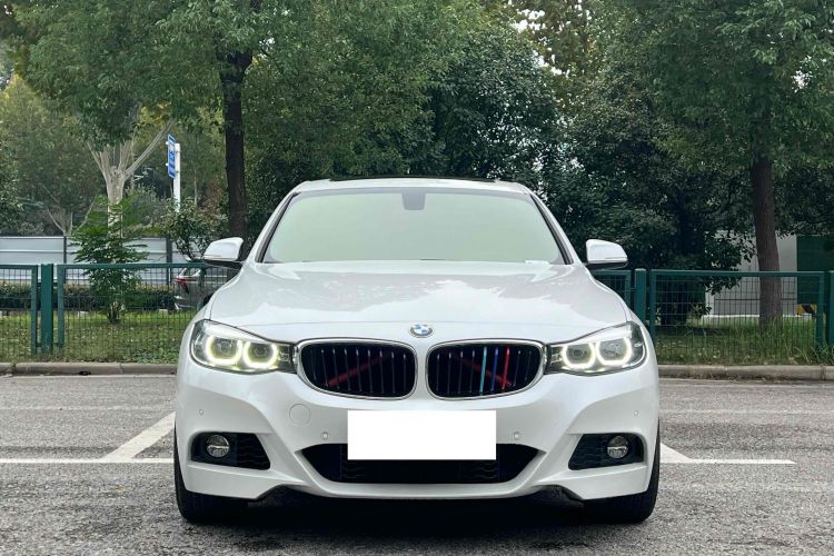 宝马3系GT 2020款 320i M运动套装车身外观6001