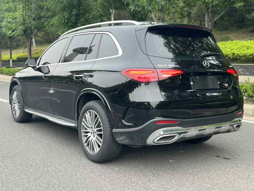 奔驰GLC 2025款 改款 GLC 300 L 4MATIC 动感型 5座(4)