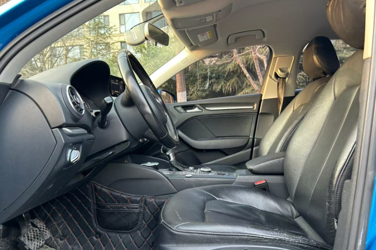 奥迪A3 2016款 Limousine 35 TFSI 进取型中控内饰7008