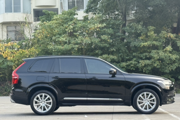 沃尔沃XC90  T6 智尊版 7座车身外观6009