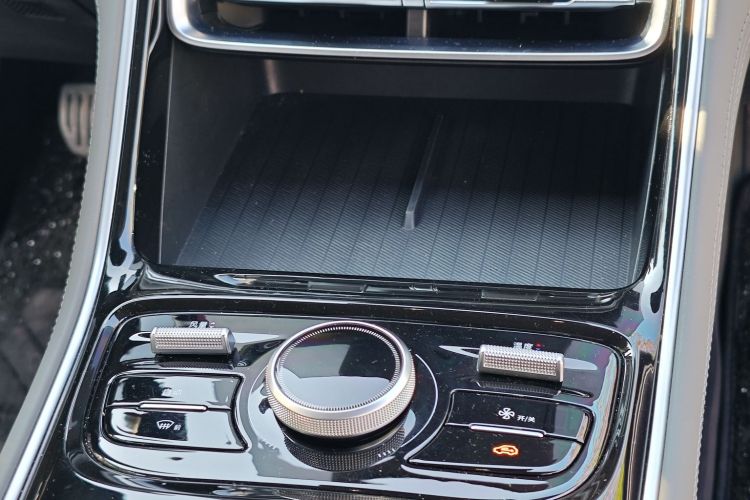 吉利银河 银河A7 2025款 EM-i 70km 启航版中控内饰7008