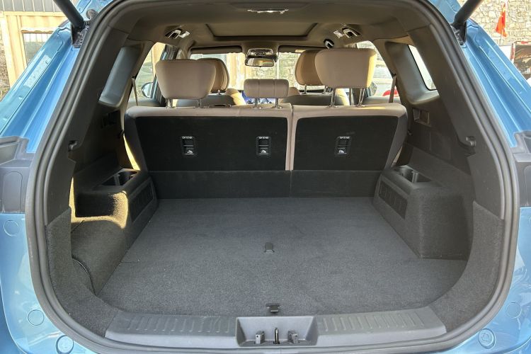 奇瑞 瑞虎8 PLUS C-DM 2025款 1.5T 116km 尊贵型 5座中控内饰7002