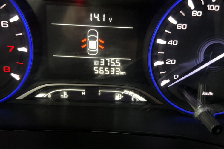 广汽传祺 传祺GS3 2017款 150N 手动精英版中控内饰15