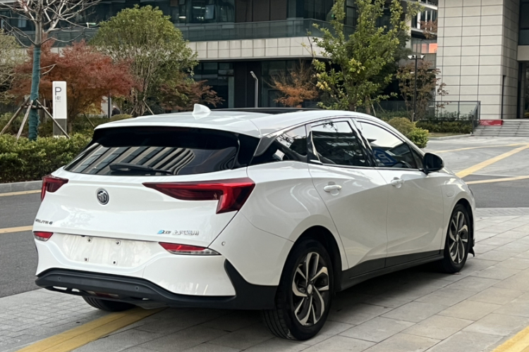 别克 微蓝6 2020款 互联智享型 PLUS车身外观6003