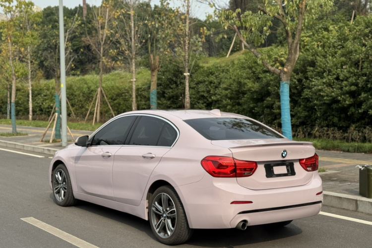 宝马1系 2018款 118i 运动型车身外观6002