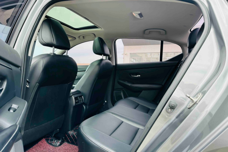 日产 轩逸 2022款 1.6L XL CVT悦享版中控内饰7003