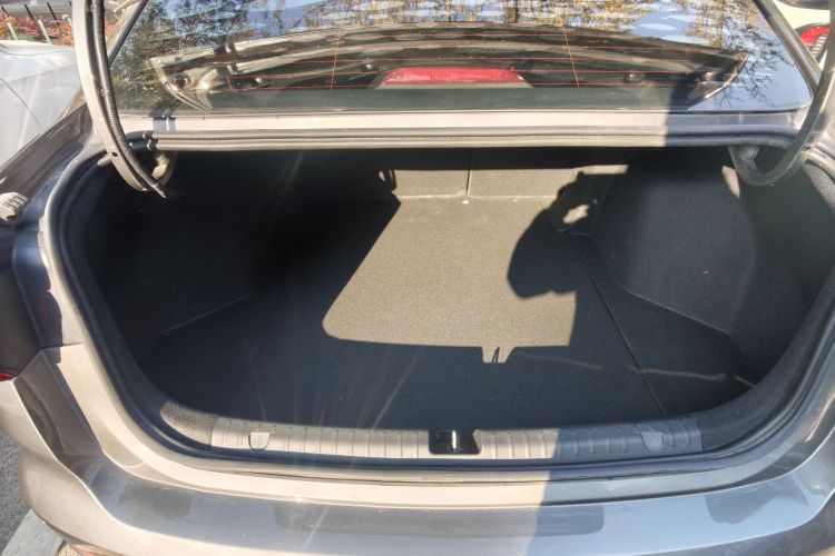 吉利汽车 帝豪 2023款 第4代冠军版 1.5L CVT尊贵型局部细节23