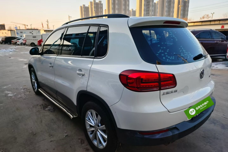 大众 途观 2015款 1.8TSI 自动两驱舒适版车身外观6001