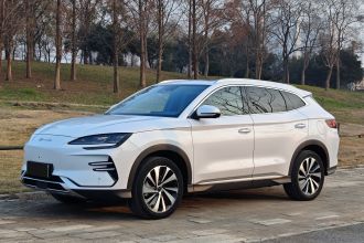 比亚迪 宋PLUS新能源 2023款 冠军版 EV 605KM 旗舰PLUS