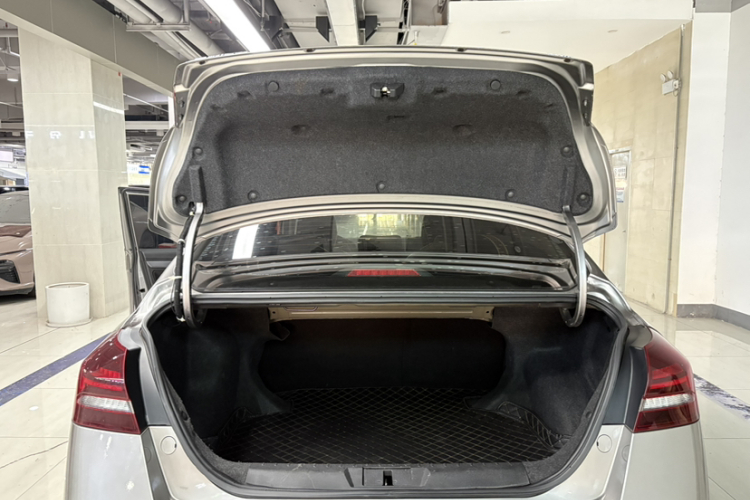 吉利汽车 帝豪 2021款 UP 1.5L CVT豪华型局部细节23