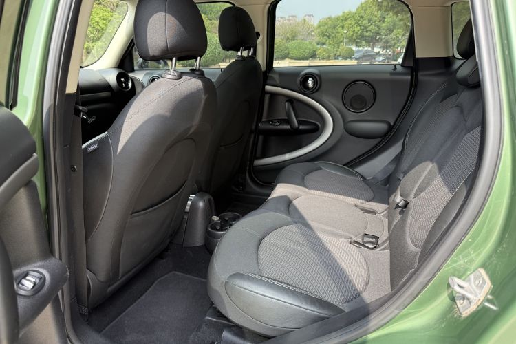 MINI Countryman 2014款 1.6T COOPER ALL4 Fun中控内饰7003