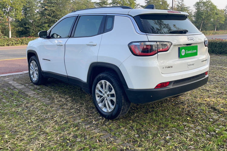 Jeep 指南者 2021款 220T 自动领先版车身外观6005