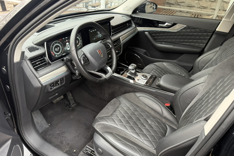 红旗HS5 2019款 2.0T 智联旗享版中控内饰7004