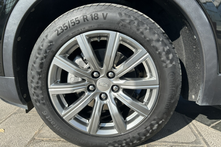 凯迪拉克XT4 2020款 28T 两驱领先型车身外观6004