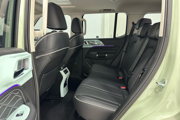 坦克300 2023款 2.0T 铁骑02中控内饰7011