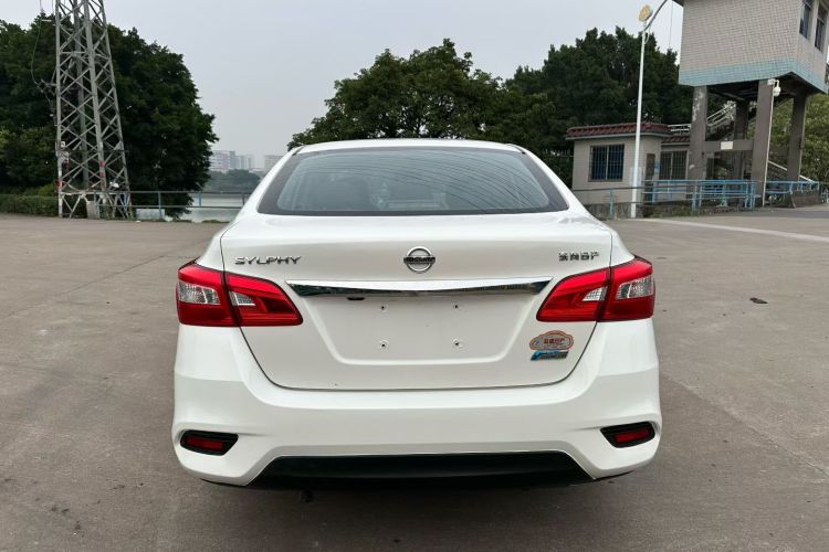 日产 轩逸 2019款 1.6XV CVT智联尊享版 国VI车身外观6011