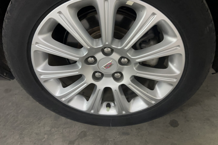 凯迪拉克XTS 2013款 28T 科技型局部细节9004