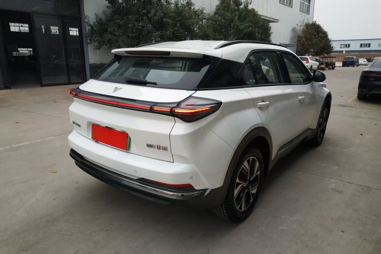 哪吒汽车 2022款 哪吒U-Ⅱ 610 三元锂车身外观6003