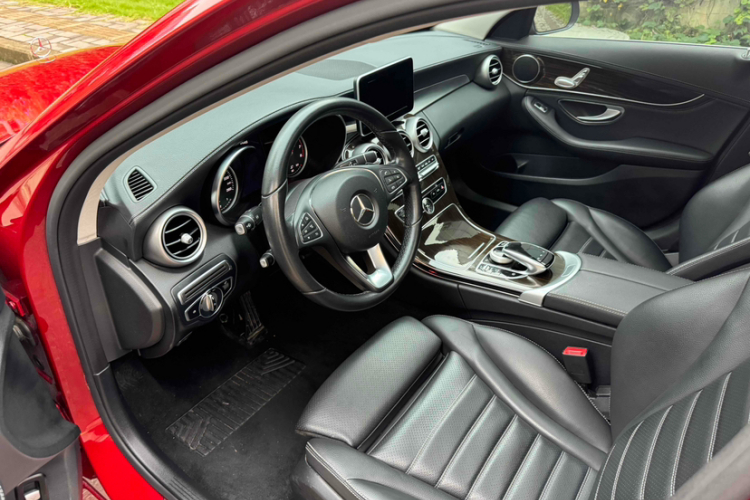 奔驰C级 2018款 C 180 L 时尚型中控内饰7003