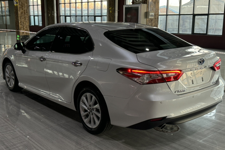 丰田 凯美瑞 2021款 双擎 2.5HGVP 领先版车身外观6005