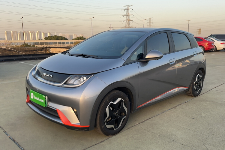 比亚迪 海豚 2021款 405km 时尚版车身外观1