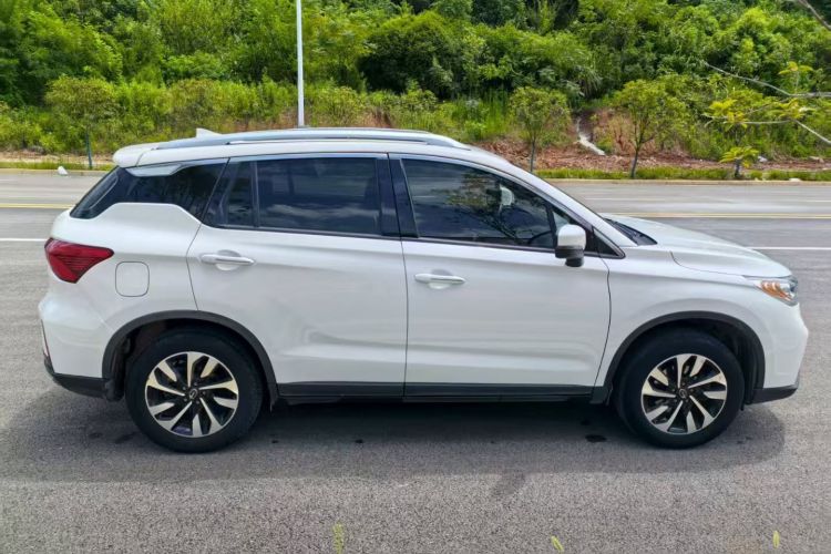 广汽传祺 传祺GS4 2018款 235T 自动两驱精英百万纪念版车身外观6003