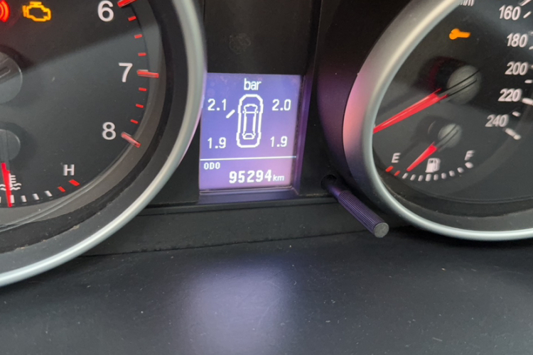 哈弗H6 2013款 运动版 1.5T 手动两驱精英型车身外观6006