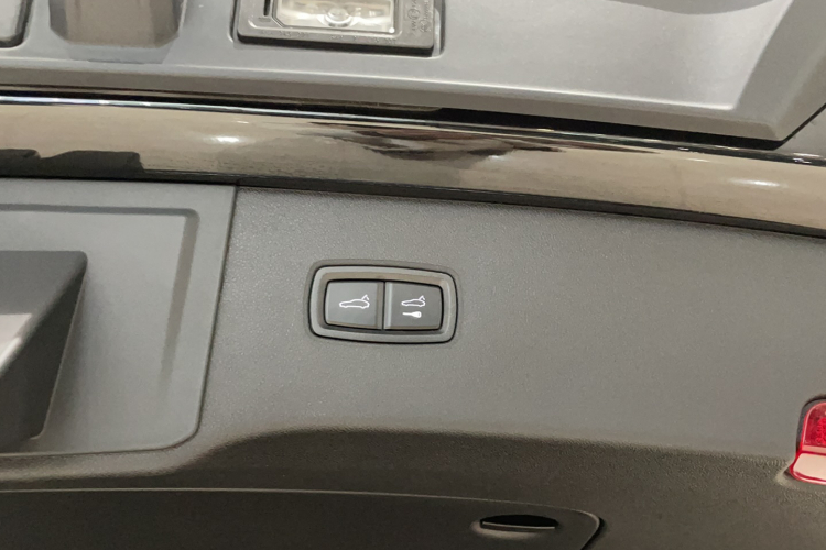 保时捷 2025款 Cayenne 3.0T中控内饰7009