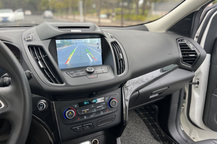 福特 翼虎 2018款 EcoBoost 180 两驱豪翼型中控内饰7004