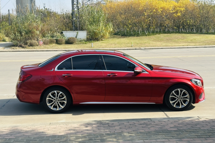 奔驰C级 2017款 改款 C 180 L 动感型运动版车身外观6009