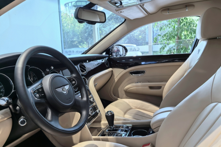 宾利 慕尚 2011款 6.8T 豪华版中控内饰7008