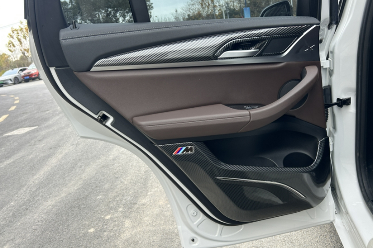 宝马iX3 2022款 领先型中控内饰7009