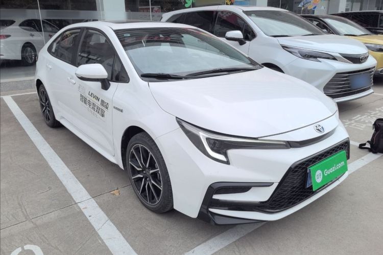丰田 雷凌 2023款 智能电混双擎 1.8L 运动版车身外观6002