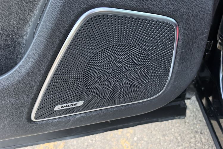 红旗HS7 2019款 3.0T 自动四驱智联旗畅版中控内饰7006