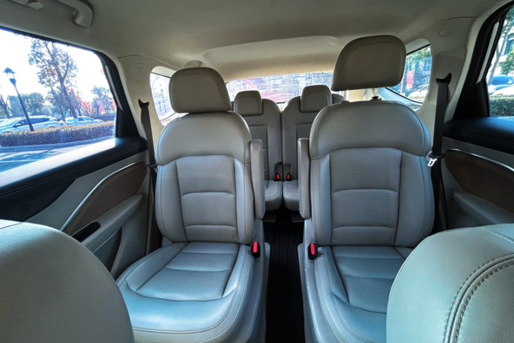 吉利汽车 嘉际 2019款 1.8TD 自动悦享型中控内饰7003