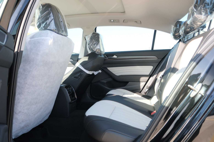 大众 迈腾 2026款 3000万辆甄选款 380TSI DSG豪华型中控内饰7003