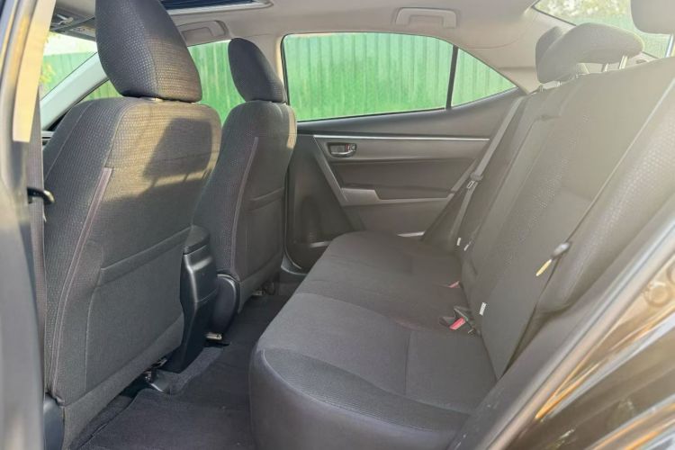 丰田 雷凌 2017款 改款 185T CVT精英版 国VI中控内饰7006