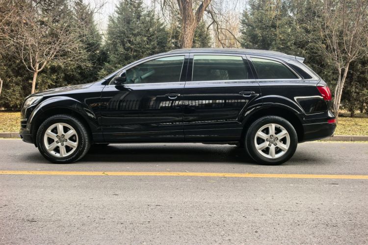 奥迪Q7 2015款 35 TFSI 进取型车身外观6005