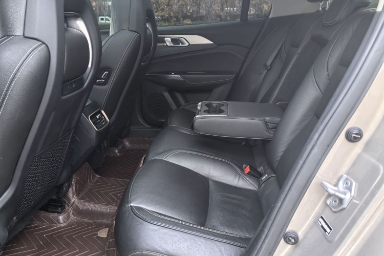 领克03 2018款 1.5TD DCT型Pro版 国V中控内饰7008