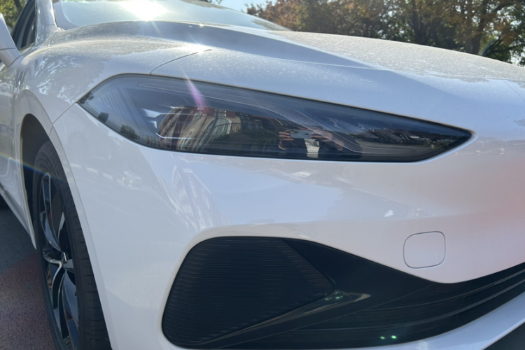 荣威D7 2025款 DMH 125km 世界冠军版车身外观6008