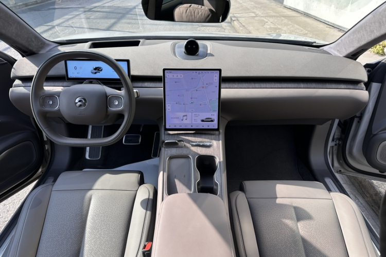 蔚来ET7 2024款 75kWh 行政版中控内饰7001