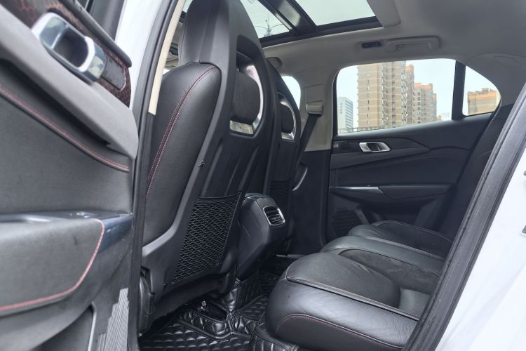 领克02 2018款 1.5T DCT两驱劲Pro版 国V中控内饰7002